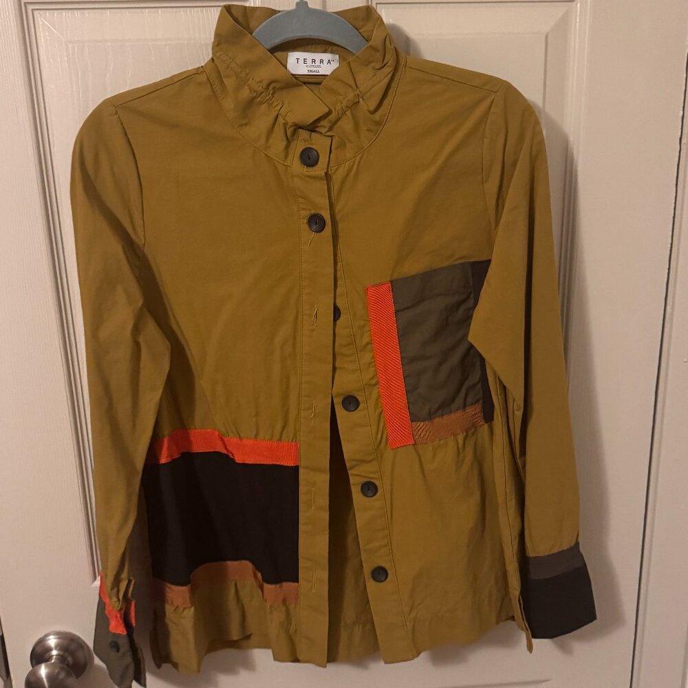 Beautiful Olive Jacket With Statement Accents - image 1